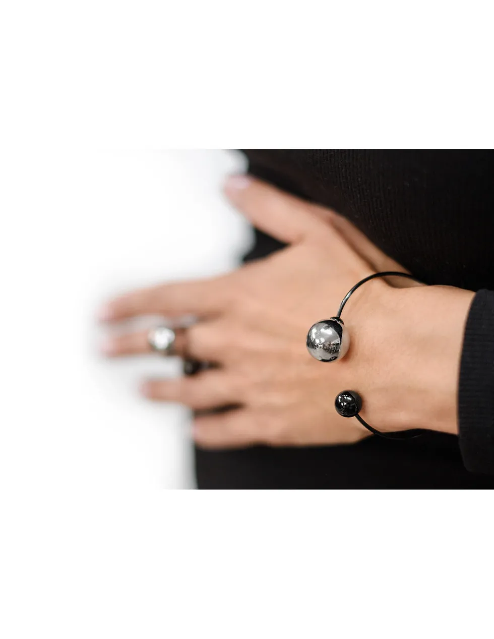 Moora Bransoleta ze stali szlachetnej z kulami* Bransolety