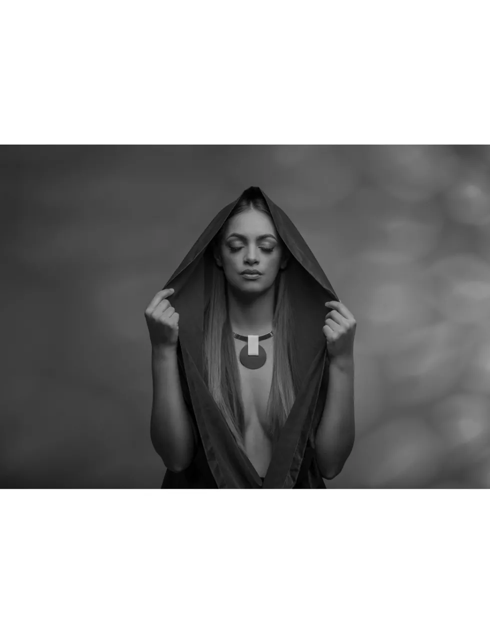 Moora Choker ze stali szlachetnej z ozdobną zawieszką* Naszyjniki