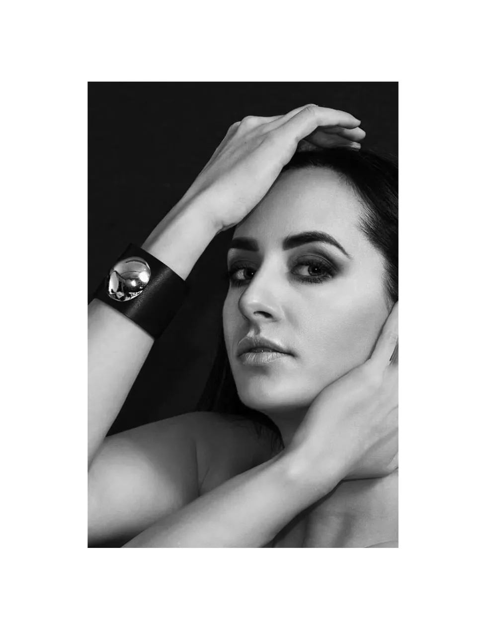 Moora Czarna bransoleta ze skóry z matowym elementem* Bransolety