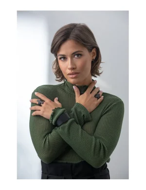 Moora Czarna surowa bransoleta ze skóry oraz stali* Bransolety