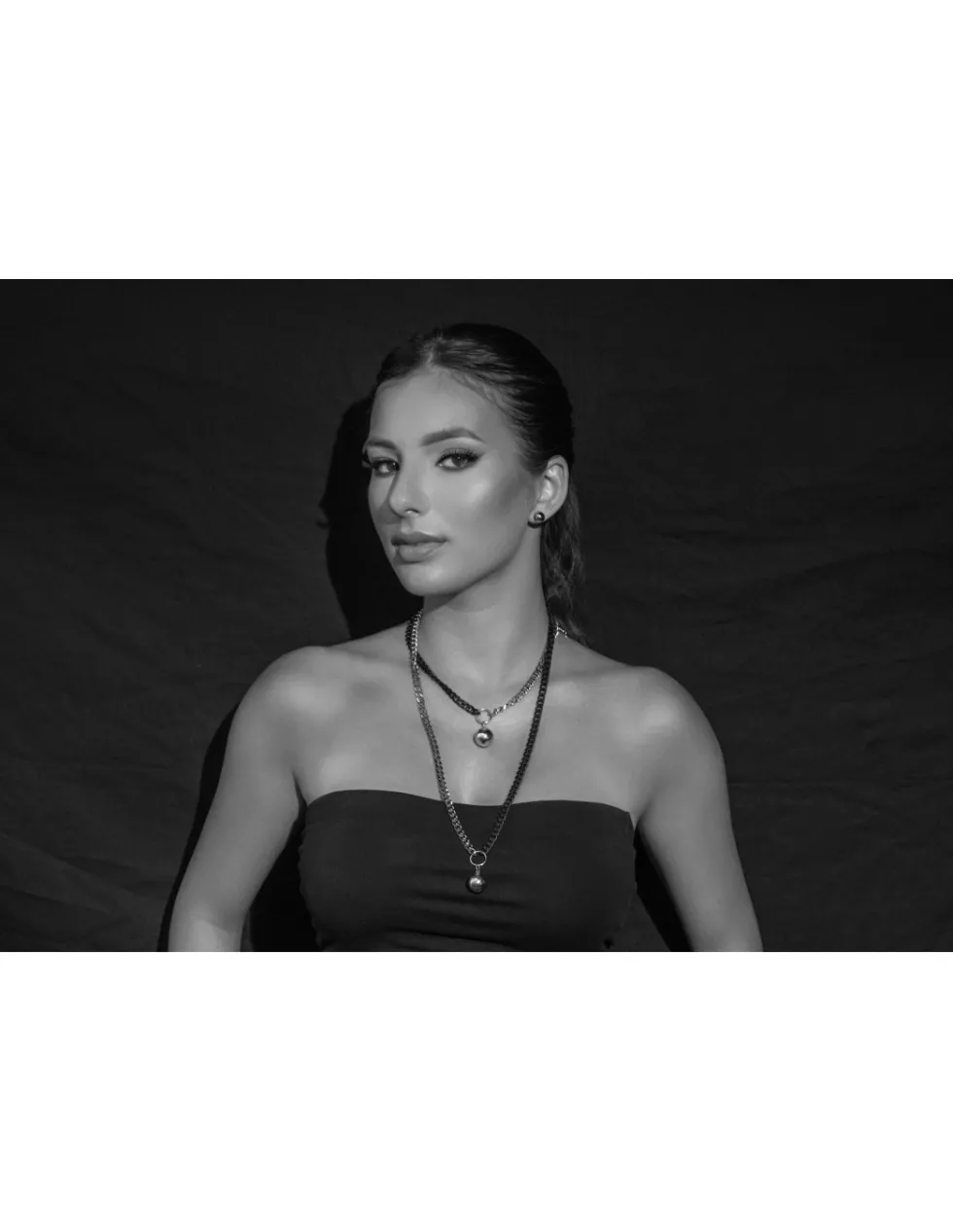 Moora Długi, regulowany naszyjnik z kulą ze stali szlachetnej* Naszyjniki