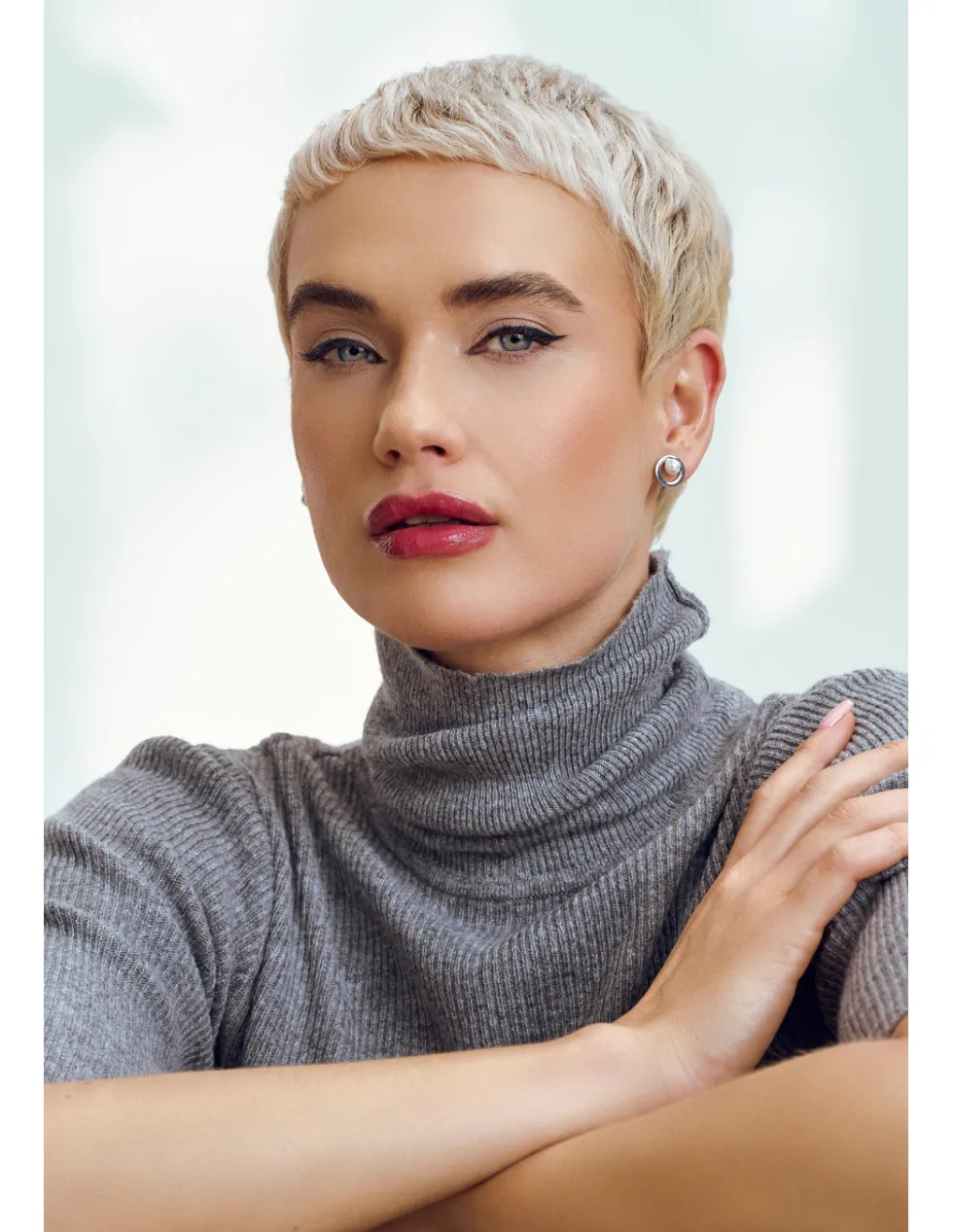 Moora Minimalistyczne kolczyki z białą perłą* Nowości | Kolczyki