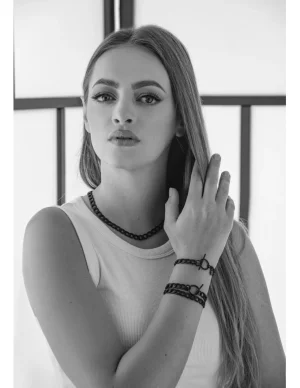 Moora Naszyjnik czarna matowa pancerka typu choker* Naszyjniki