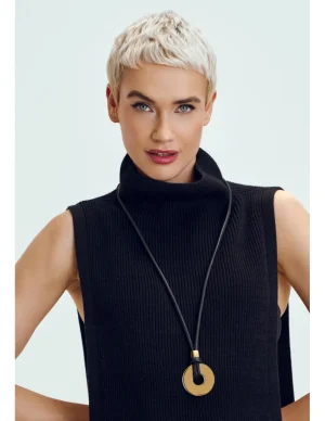 Moora Naszyjnik skórzany z pozłacaną zawieszką w formie koła* Naszyjniki