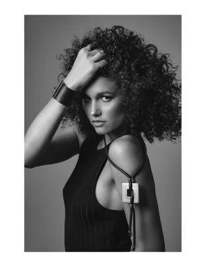 Moora Naszyjnik ze skóry z matowym kwadratem* Naszyjniki