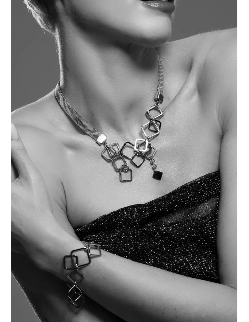 Moora Pozłacany naszyjnik z siatki stalowej oraz stali szlachetnej* Naszyjniki | Nowości