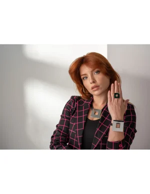 Moora Prosty i nowoczesny naszyjnik ze skóry oraz stali* Naszyjniki